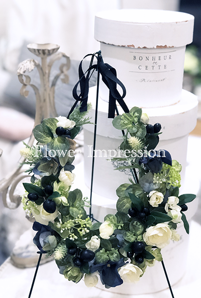 滴型のリース アーティフィシャルフラワー 造花 デザインコース作品です Flower Impression