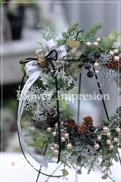クリスマスレッスンスタートです アーティフィシャルフラワーのクリスマスリース エアリーでシンプル Flower Impression